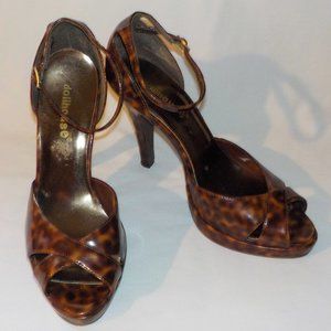 HAD IT TOO LONG GOTTA GO Dollhouse Heels sz 8.5 M platform animal EUC